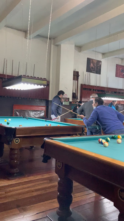 Casino Bar Y Pool - Valdivia 1 AF1QipPDCz99KBOl5ptRgScdZzMPL92F PqNxsO5Azocw408 h725 k no